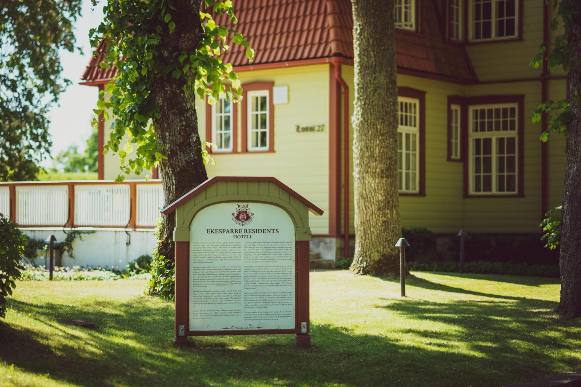 Ekesparre Boutique Hotel Kuressaare Exterior photo